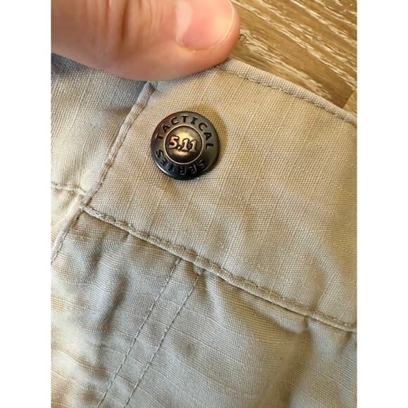5.11 Tactical Series Men's Cargo Wide Leg Khaki Rip Stop Adj. 35.5" - 39" Work - Picture 2 of 10